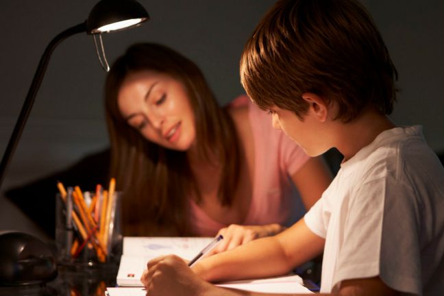 Rodzeństwo z dużą różnicą wieku może być dla siebie wsparciem i mieć dobrą relację 