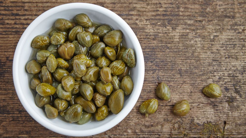 Dip chrzanowy z kaparami