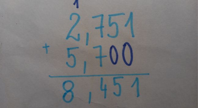 Dodawanie w słupku z przecinkiem [przykład     croppedPath=