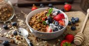 Granola – właściwości odżywcze, składniki i przepisy