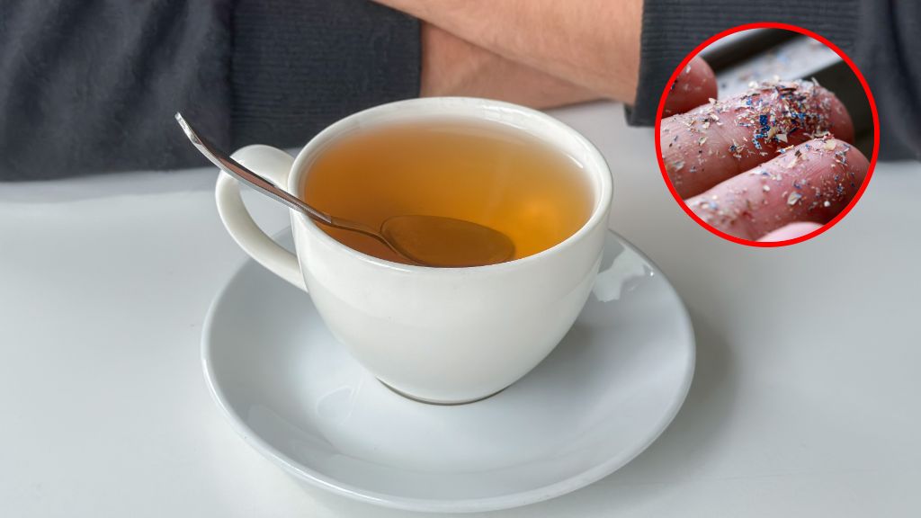 Nawet miliardy cząsteczek mikroplastiku w popularnym napoju. Poważne zagrożenie