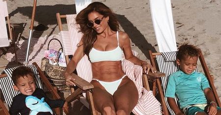 35-letnia fit mama pokazuje ciało po ciąży. Sarah Stage to jedna z najbardziej wysportowanych mam na Instagramie