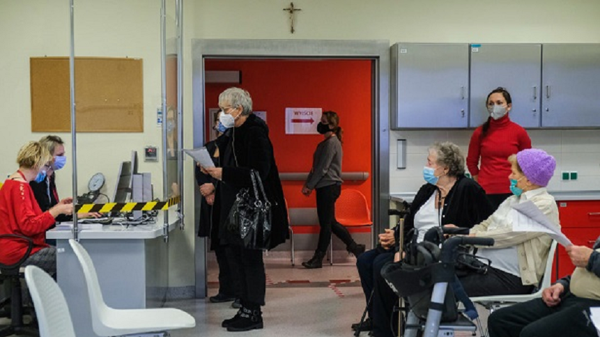 Dorośli coraz bardziej narażeni na choroby zakaźne dzieci. Jest na to jeden sposób