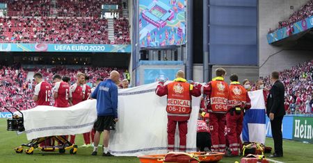Są młodzi i aktywni, regularnie wykonują badania. Dlaczego u piłkarzy tak często dochodzi do zawałów?