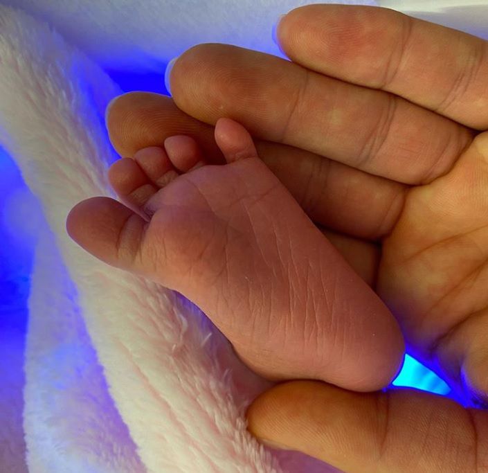 Modelka rozpływa się nad swoimi maluchami