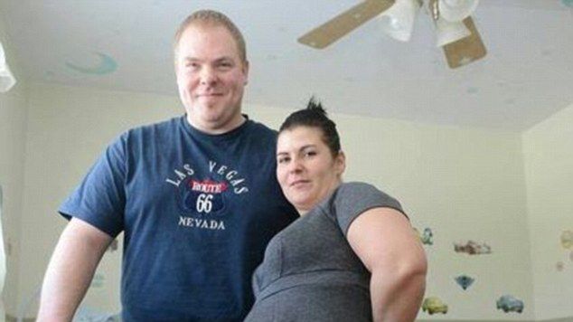 Paul i Barbara w pokoju dziecięcym/dailymail