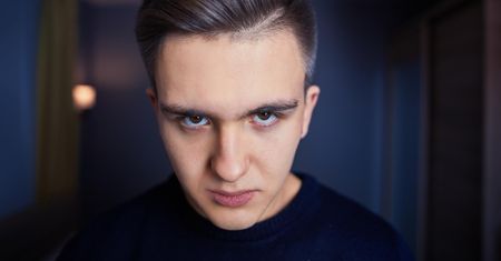 Jak rozpoznać toksyczną osobę? 9 zdań, które powinny wzbudzić czujność