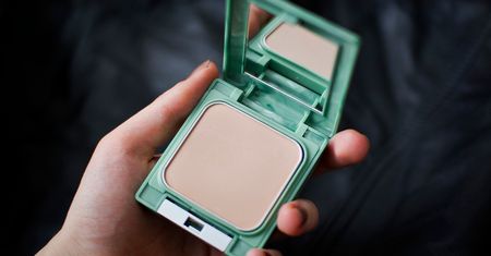Puder transparentny