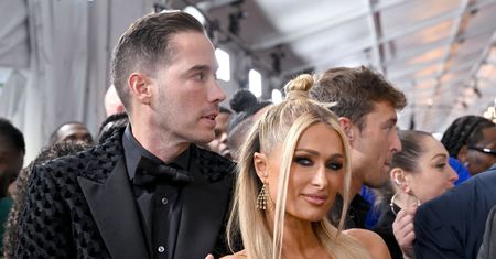 Paris Hilton pokazała zdjęcie z dzieckiem. "To bardzo nieodpowiedzialne!"