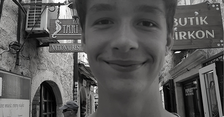 18-letni Szymon odszedł we śnie. "Zmarł, ale jego cząstki nadal żyją"