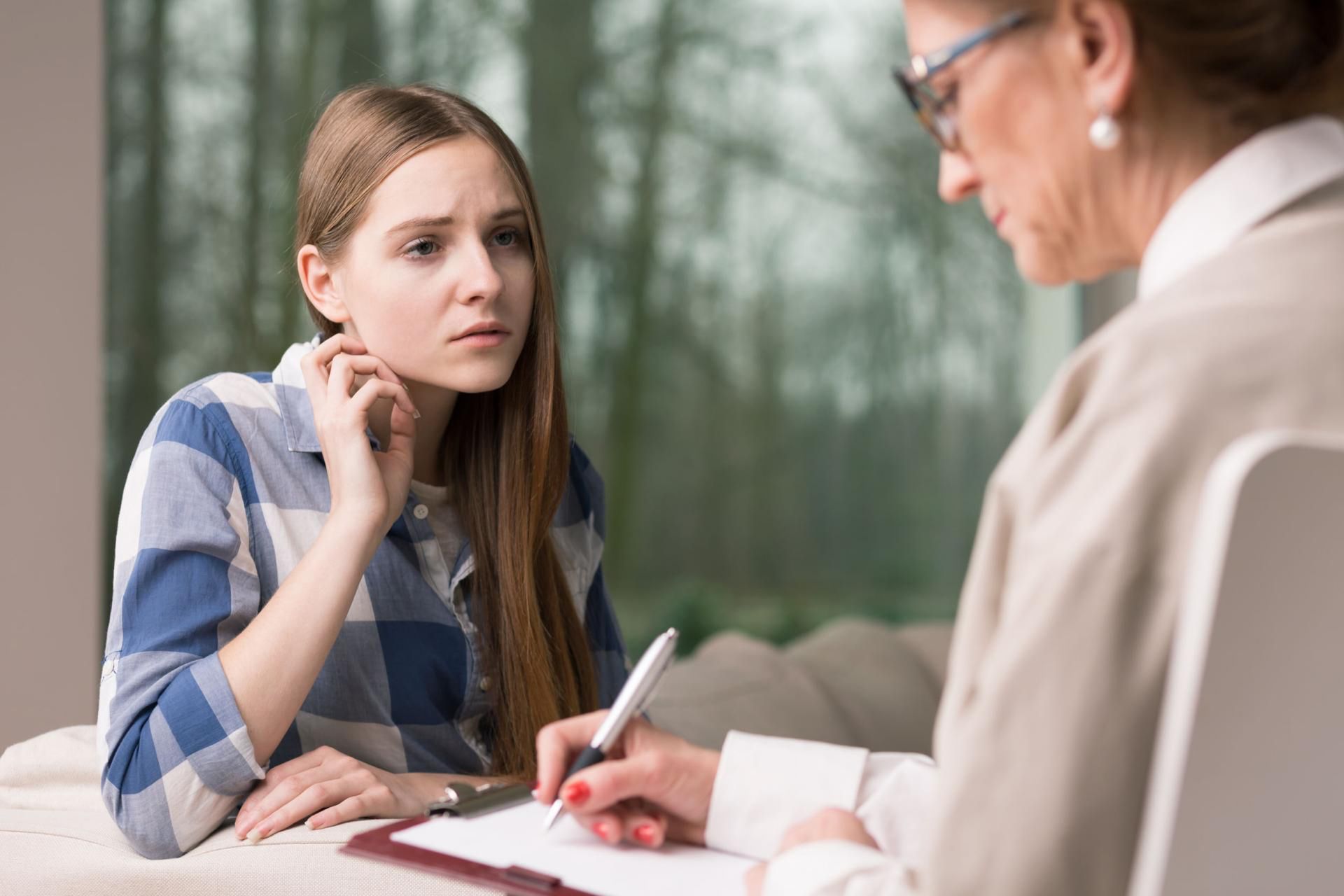 Pomoc psychologa jest konieczna, by leczyć nerwicę