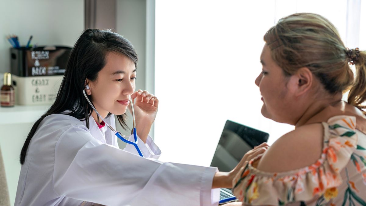 Choroba Dercuma zwykle dotyczy otyłych kobiet w wieku pomenopauzalnym