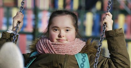 Mają o jeden chromosom więcej. "Możemy obecnie mówić o około 200 tys. takich osób"