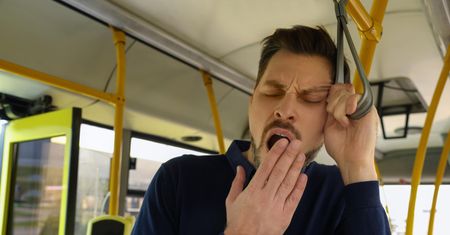 Nie tylko brak snu. Oto częste przyczyny przewlekłego zmęczenia