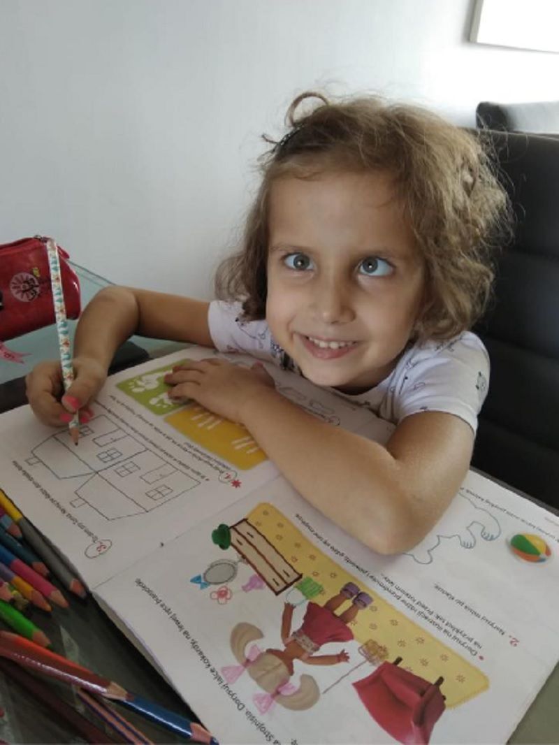 We wrześniu 2018 roku Julia poszła po raz pierwszy do szkoły