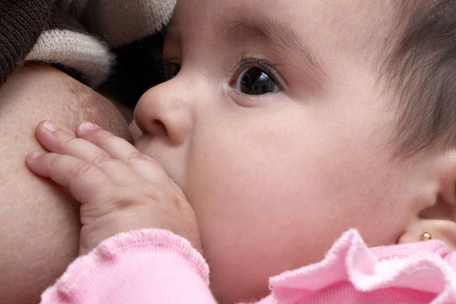 Podczas karmienia piersią niemożliwe jest zażywanie większości leków