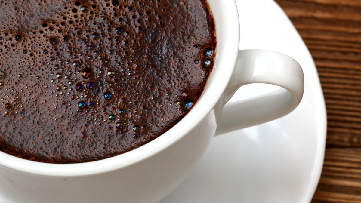 Kawa po turecku to tradycyjny napój w krajach Bliskiego Wschodu.