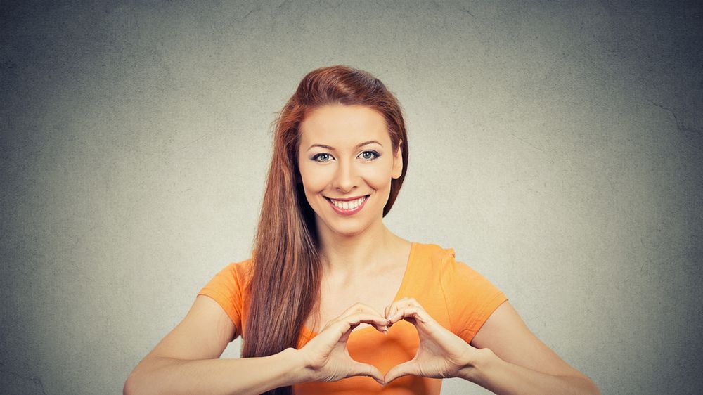 Hipotonia powoduje szereg objawów, jak np. zawroty głowy, omdlenia, nudności 