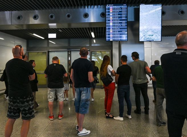 Część krajów UE nadal wymaga certyfikatów covidowych lub negatywnych wyników testu