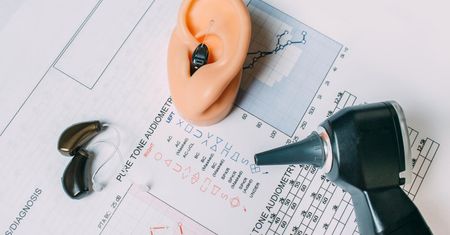 Audiogram. Kto i kiedy powinien wykonać badanie audiometryczne?