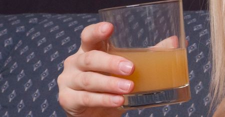 Czyści jelita i wątrobę ze złogów. Wystarczy jeden dzień kuracji