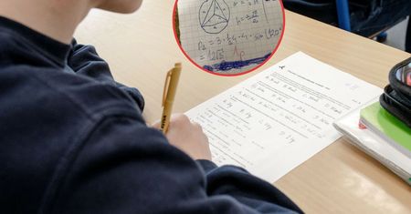 Uczeń myślał, że nikt nie zauważy. Nauczycielka rozpoznała, że ściągał