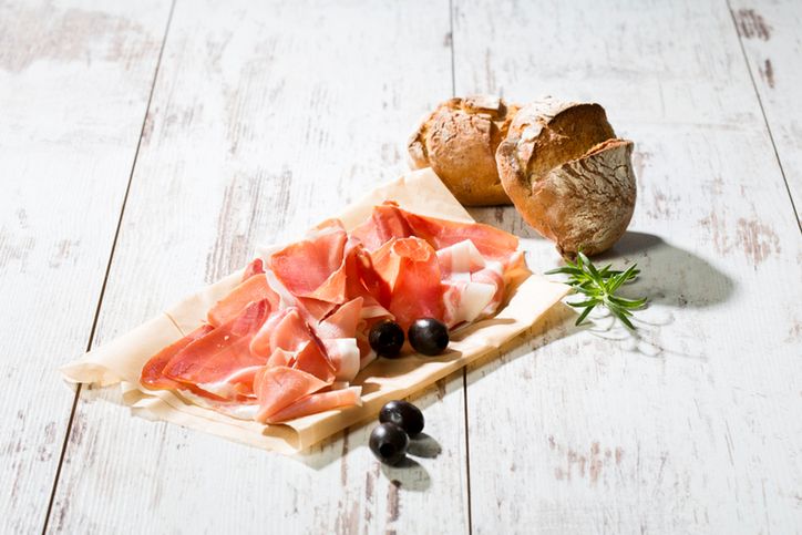 Speck - rodzaje szynki, produkcja, wartości odżywcze, kontrola jakości