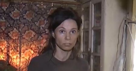 Kobieta trzymała córkę w zamknięciu przez 26 lat. Chciała ją "uchronić przed niebezpieczeństwem"