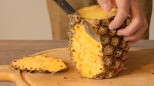 Zjadały 100 g ananasa dziennie. Takie były skutki po 4 tygodniach