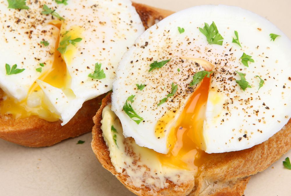 Jedzenie jednego jajka dziennie zmniejsza ryzyko udaru mózgu o 12 procent