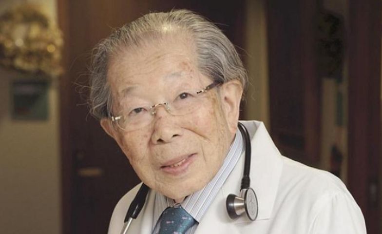 Japoński lekarz zdradził sekret długowieczności. Jest za darmo