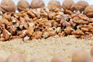 Mangan – jak go suplementować, by być zdrowym? Są różne normy w zależności od wieku