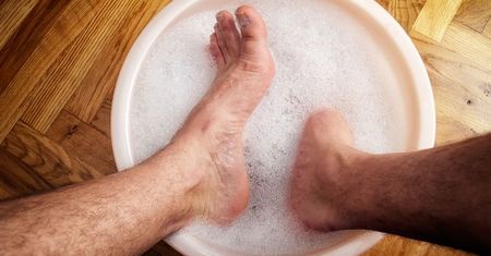 Naturalny sposób na rwę kulszową. Poczujesz ulgę po jednym zabiegu