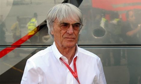 Bernie Ecclestone ostro o zespole Ferrari