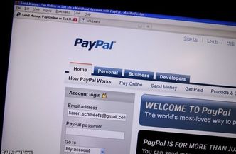 PayPal żąda od użytkowników wrażliwych danych. KNF: "Przeanalizujemy sprawę"