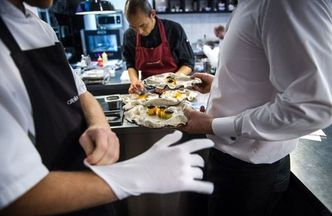 Polak znów pokochał bary i restauracje