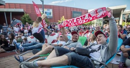 Centra handlowe kuszą ofertą na EURO 2016. Celują w mężczyzn