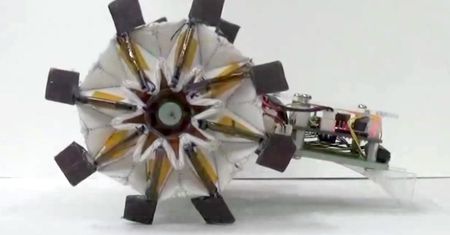Robot z origami - bo można na nowo wynaleźć koło