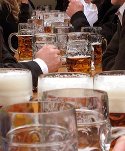 Uwaga na pijanych Niemców w Dzień Mężczyzn!