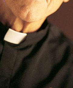 Psa do łazienki, mandarynki na stół - ksiądz idzie po kolędzie