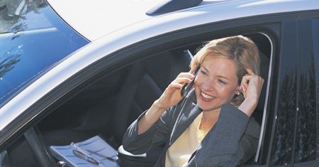 Kobiety więcej gadają przez telefon niż mężczyźni