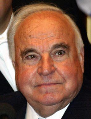 Kohl: spór o Irak przyczyną fiaska prac nad konstytucją UE