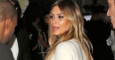Kim Kardashian chudnie, ale pupę wciąż ma gigantyczną!