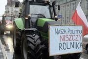Rolnicy blokują ciągnikami centrum miasta