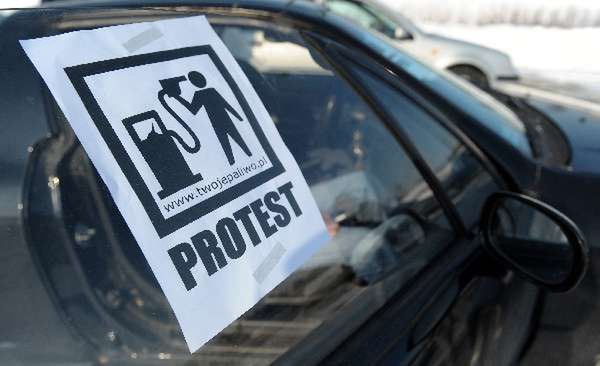 Jadą w ślimaczym tempie - protesty w całej Polsce
