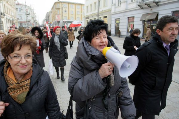 Senyszyn:"to skandal"; 50 osób przeszło ulicami Kielc