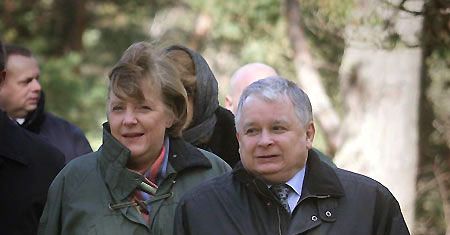 "Ofensywa wdzięku" Merkel przyniosła rezultaty
