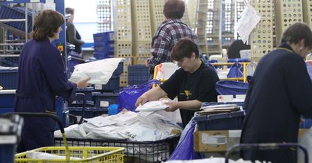 Ponad 1,5 tys. pracowników odchodzi z Poczty