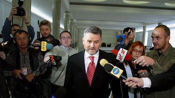 Były wiceminister spraw wewnętrznych i administracji Zbigniew Sobotka przed swoim wystąpieniem w Sejmie