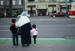 Oburzenie w Niemczech. Syryjski uchodźca chce otrzymywać świadczenie na 4 żony i 22 dzieci